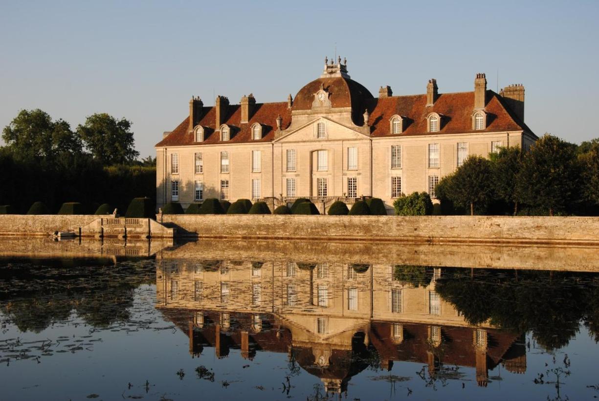 Au Coeur De *